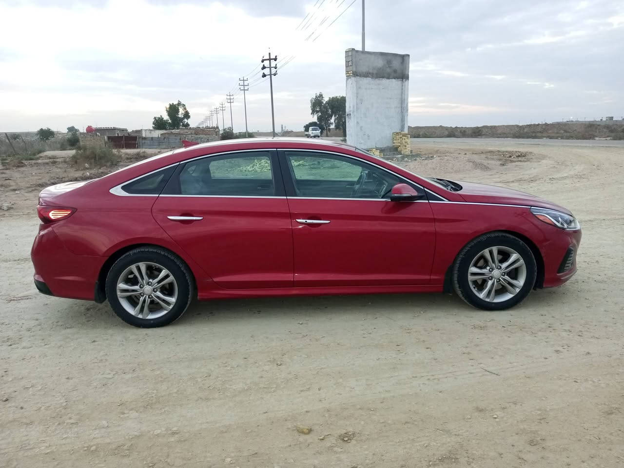 سلام عليكم سوناتا للبيع 2018وارد مريكي حادثه لبنيد نفسيته معمر،مصبوق،جاملغ،لمامي،بيه بارد مكينه 2400سياره فول مواصفات ما عده لفتحه عاده،80 رقم ميسان،سنويه،لغايه2030سعر140وبيهه،مجال ***********
