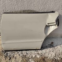 ورحمه الله /باب شيزر خلفي ايسر مضروب وياه غراضه مثل الجامه والماطور  ا...