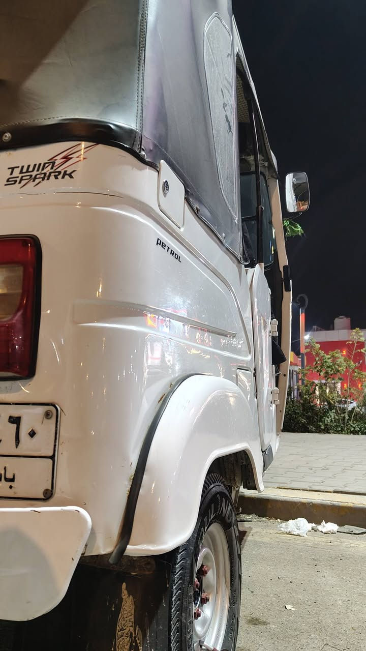 للبيع او مراوس 22 رقم وسنويه بيها بارد اقل شبر بلغد والباقي كله مكفول مكينه مكفوله  السعر 9 وبيها مجال ***********
