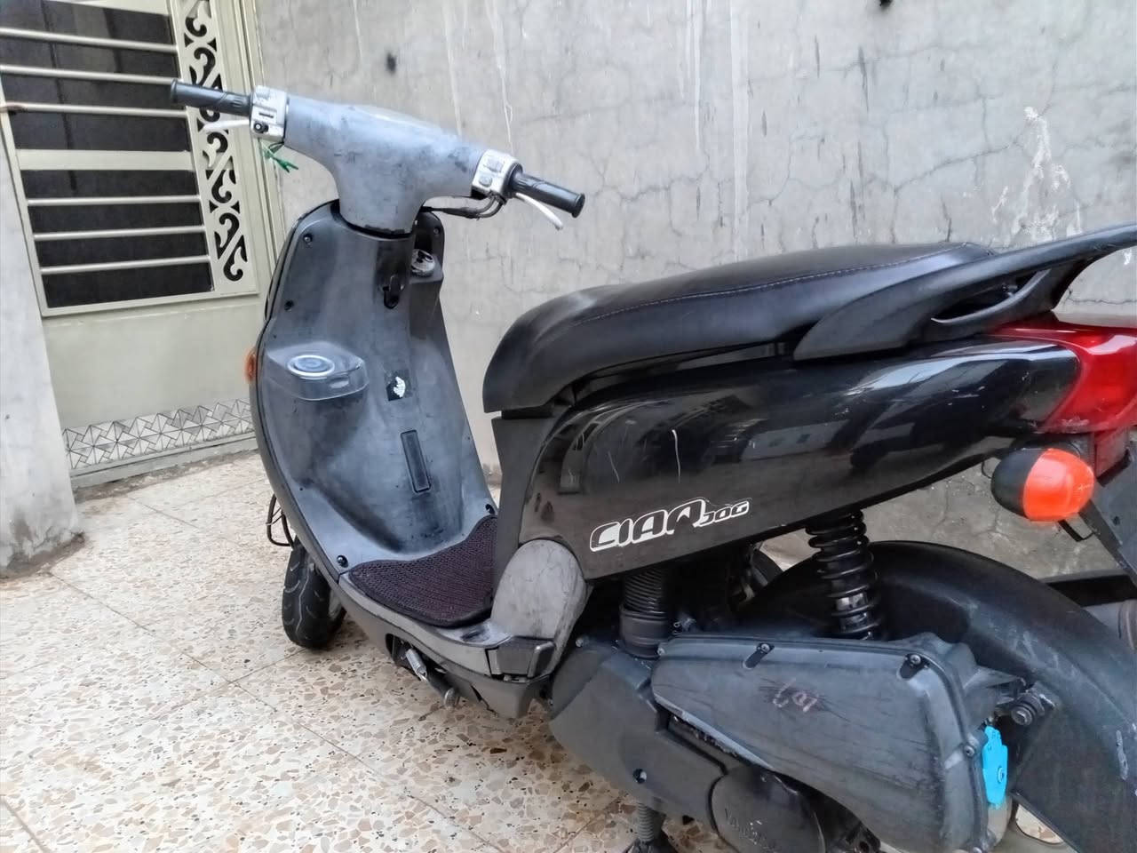 دراجه نظيفه لا مفتوحه ولا مجفته دراجه كل شيء ما بيه عنوان بغداد سعر 850 بها مجال شيء قليل ***********
