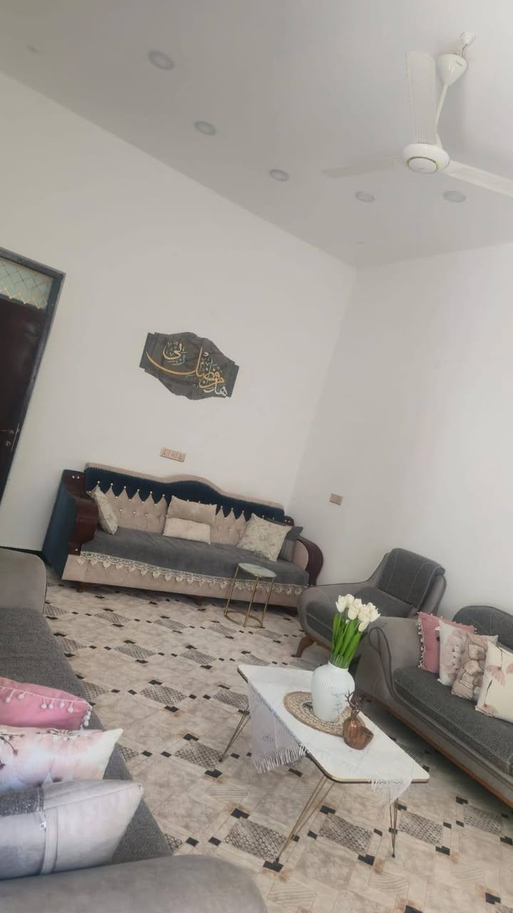 بيت للبيع زراعي منطقت الورداوي مساحه الارض 200م مابي نقص مطبخ حار بارد هول ديوانيه غرفتين صحيات على شارعين ثاني بيت عن الشارع الرئيسي الا ستفسار 
‏‪***********‬‏
