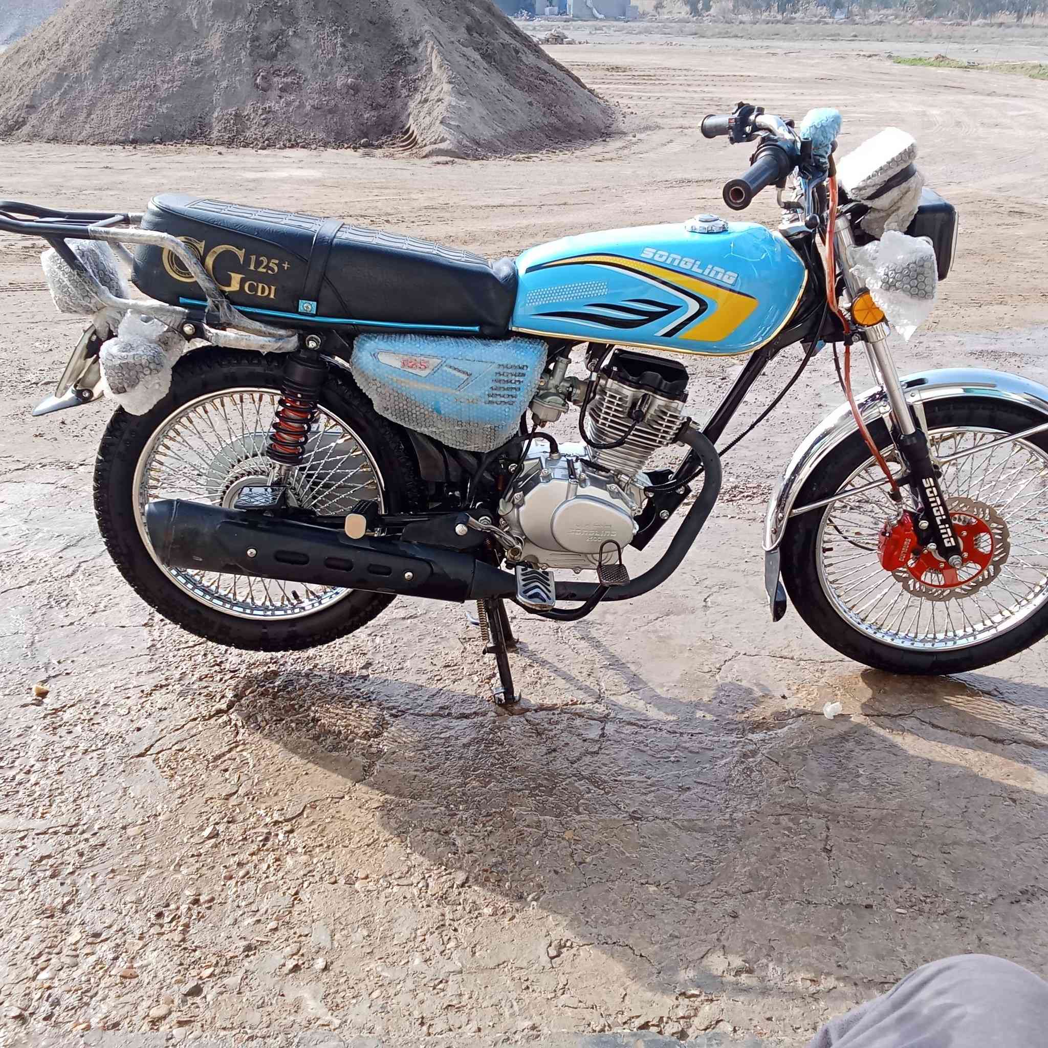 السلام عليكم دراجة تايكر للبيع موديل 26 مضيفة جدا السعر 650 شراي اتصل على الرقم ***********
