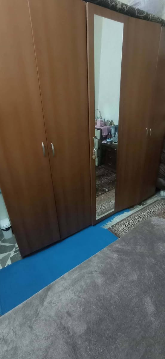 بسم الله الرحمن الرحيم
#شراء وبيع #مستعمل #مفروشات #غرف نوم وغرف أطفال وغرف ضيوف وتخوت مفردة وخزن فردتين للتواصل خاص فقط
#موجود للبيع
#غرفة نوم زان وقشر جوز كاملة تخت عنبر مع فرشة وسكرتون وشفنيرة وكمدينة عدد ٢
#خزانة أبايض .... #تخت مفرد ونص عنبر هيدروليك.... #تخت #مفرد عنبر هيدروليك...سكرتون ميلامين ٥ فردات ...


**إذا كنت صاحب هذا الإعلان وتريد حذفه لأي سبب، رجاءا أرسل رسالة إلى الدعم الفني**