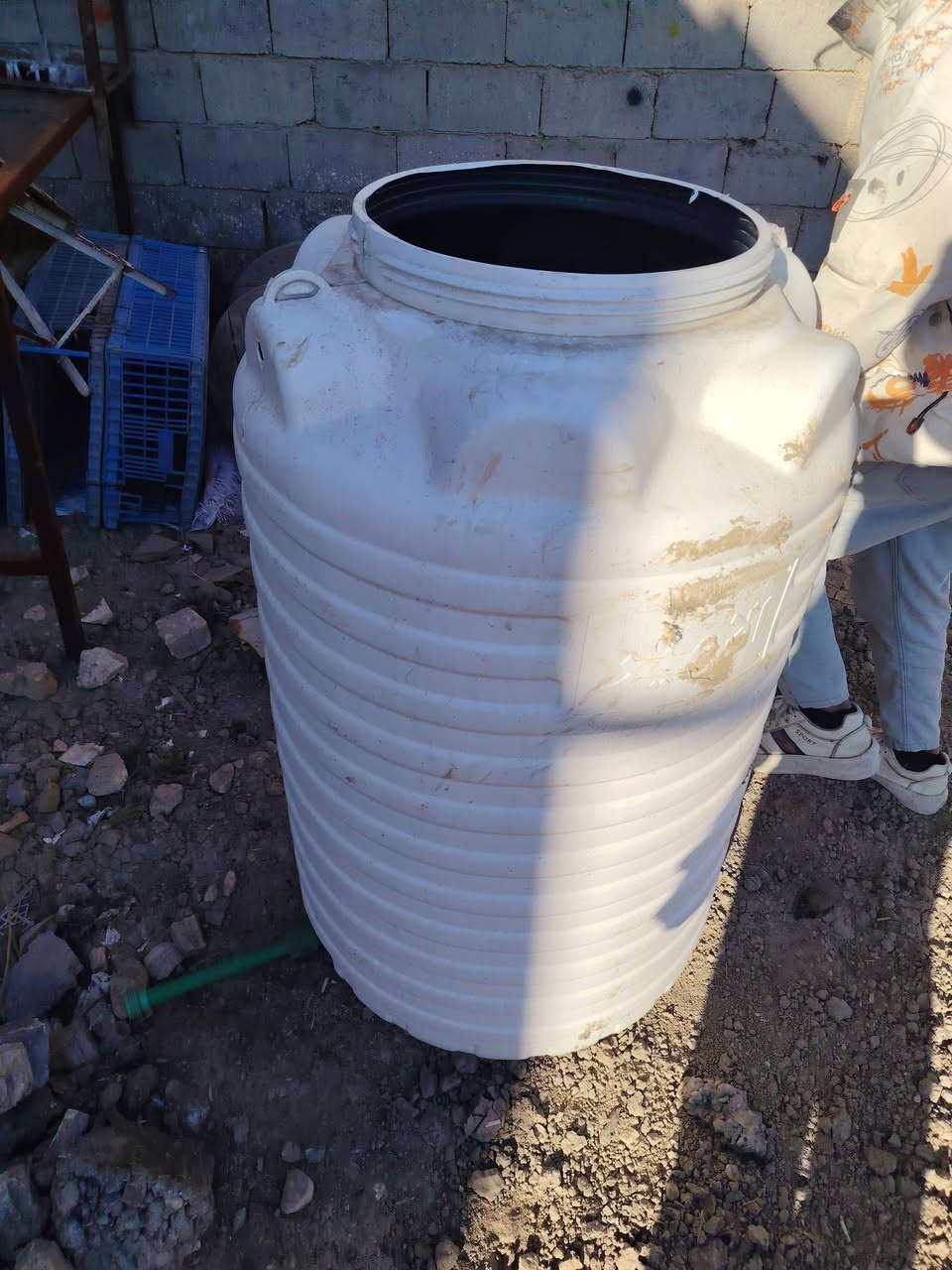 سلام عليكم للبيع غراض محل دجاج كامله مستعجل عل بيع *********** ابيع شلع
