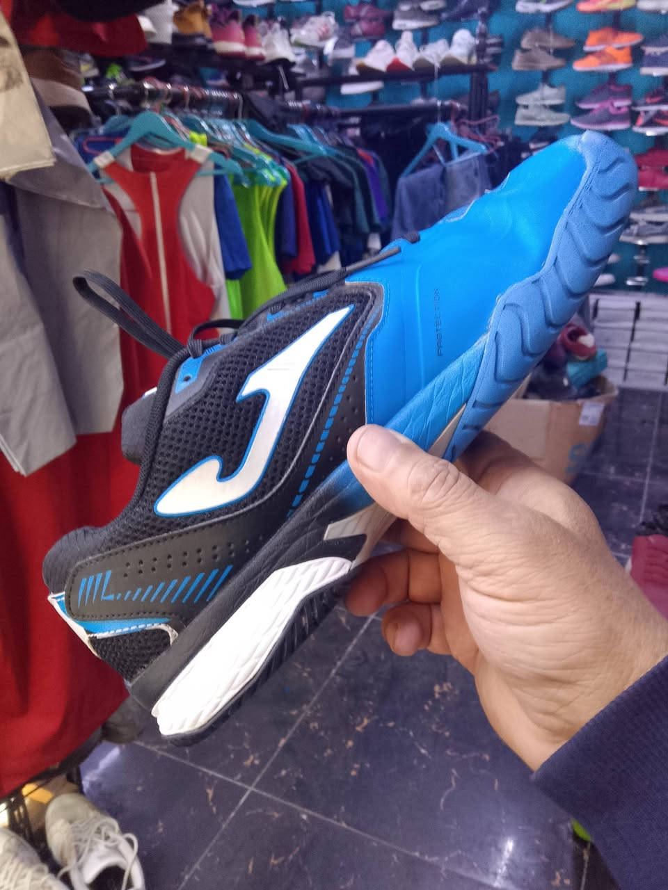 قطعه جوما ست تخبل ترهم للصالات نظافه فول
قياس..43.5
طول القدم..28.5سم
السعر فقط20الف فقط 20الف 
توجد خدمة توصيل كل المحافظات 
للحجز والاستفسار راسلنا واتس اب وماسنجر عله الرقم ***********ابو ايمن
