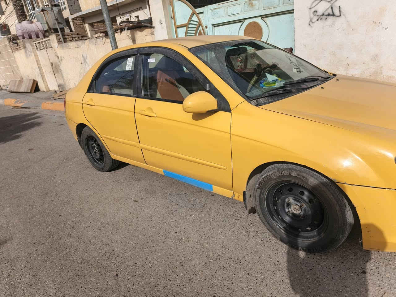 سيارة سبكترا للبيع
موديل 2008 
سيارة نضيفة مكينة وگير كفالة 
بس ناقصهة تبريد السعر ب 68 بيع و مراوس مكاني ديالى بعقوبة
للاستفسار الاتصال على الرقم
***********
