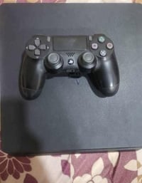 بلي 4 • نضافة ١٠٠% • ملحقات كاملة