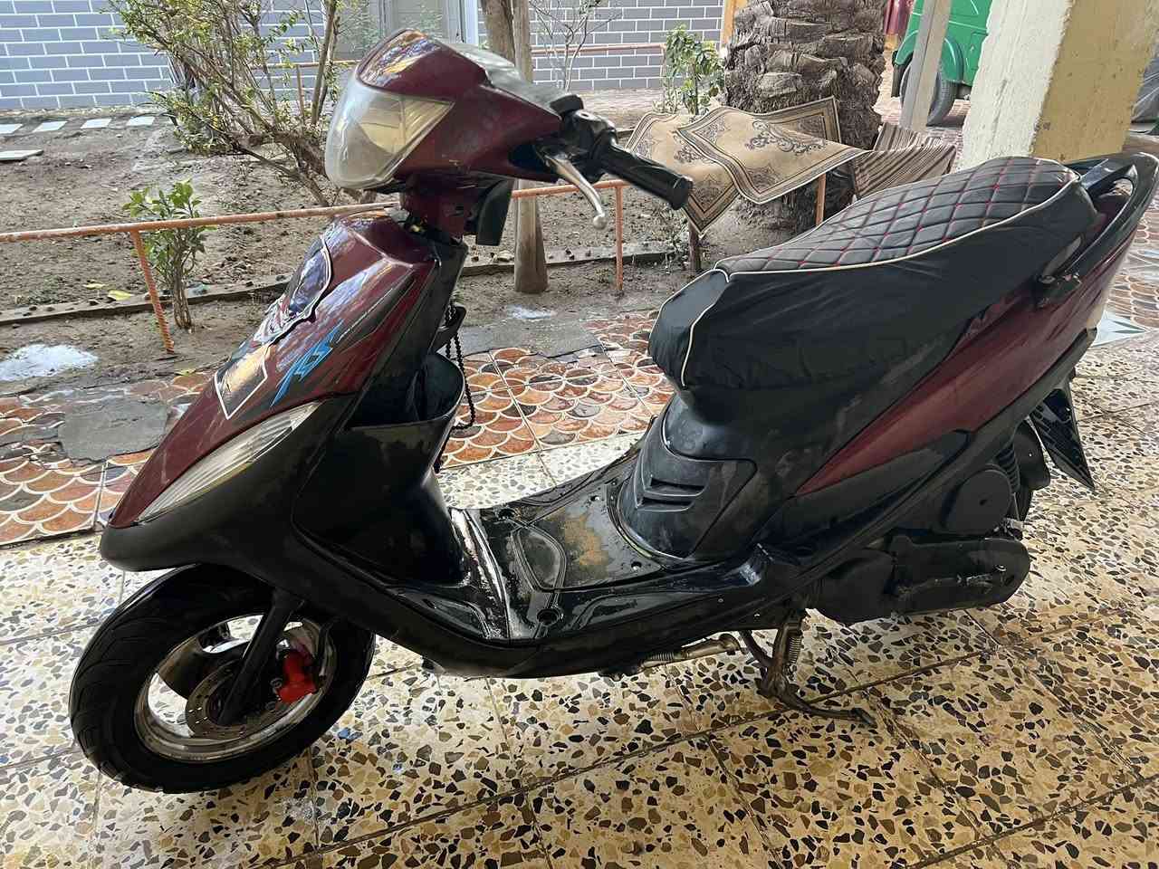 السلام عليكم ماكس عدله البيع مكينه نضيفه لادخان ولاتنقص شلعه مكان بابل الحمزه الغربي سعر 300وبيه مجال شي بصيط ***********
