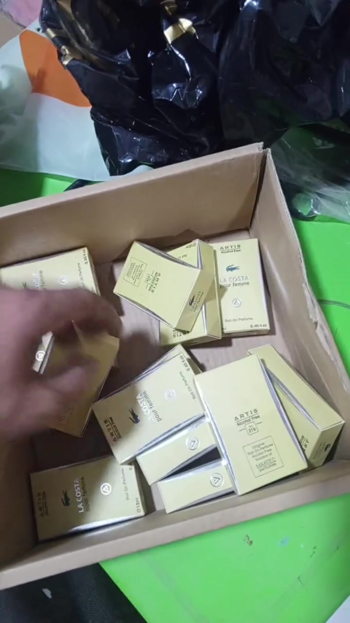 عطور اخر 14قطعه كلهن اب 20


**إذا كنت صاحب هذا الإعلان وتريد حذفه لأي سبب، رجاءا أرسل رسالة إلى الدعم الفني**