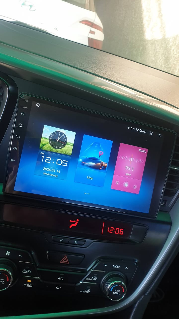 السلام عليكم
شاشة T1009 اخر اصدار
دبل فان للتبريد يعني مشاكل الشاشات من تحمى وتصفن بالصيف انساها
ذاكرة حقيقية
رزليوشن 1280*800
تدعم ابل كار بلي واندرويد اوتو
كامرة فووول اج دي دوارة 

بيهة قنوات بين سبورت وستلايت
يويتوب سريع جدا
ويز سريع جدا
قياس عداد السرعة ع الشاشة

من الاخير اغلى واقوى شاشة بالمحل كدقة وضووح ومواصفات 
اخذتهة قبل خمس ايام وبيهة وصل وضمان  اخذتهة 220 الف 
ابيع بفرق بسيط عن السعر الي اخذتها بي
للاتصال ***********
