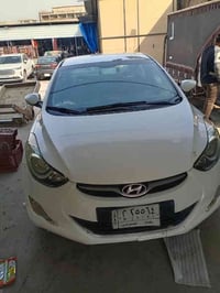 النترا وارد أمريكي 2013بسمي محرك 2000 حادث أمريكي بس بابين و بيه تقشر ...