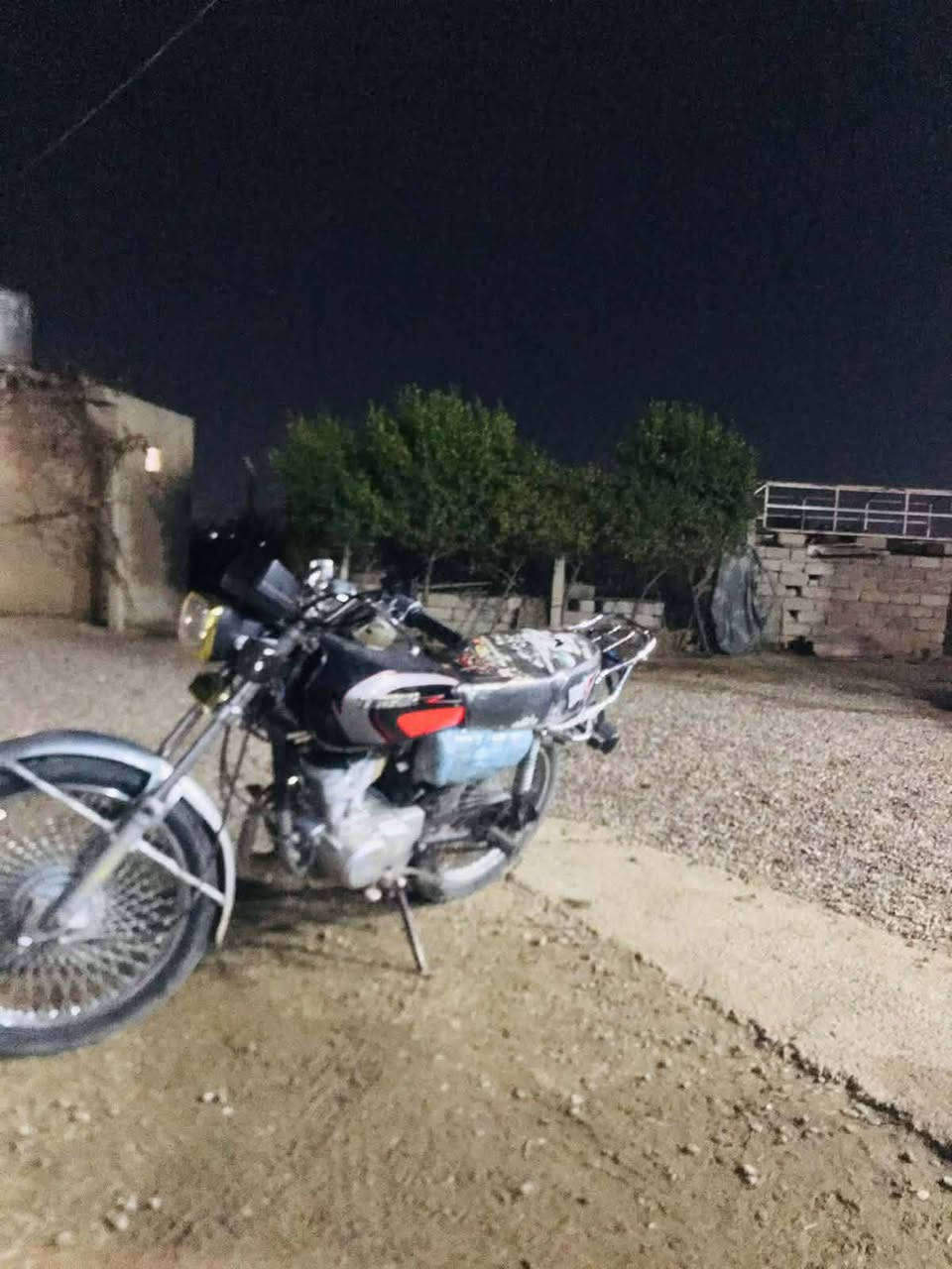 السلام عليكم يوجد موطور لل بيع النوع تايكر
الموديل 2020
كهربائيات كلهن شغاله 
شلعه ومعدل شرط 
السعر 375
مستعجل على بيعتو 
***********
