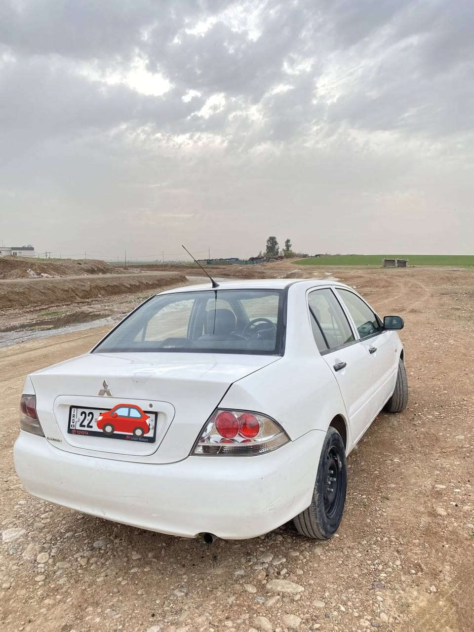 لانسه ر 2010 مه كينه گه وره ى گيرتۆماتیک 4 جام کارەبایی
ئاوينه كاره بايى
گير و مه كينه و ته قه و ره قه و ته بريد و گه رمى هه مووى شتيكى به شه رت. 
پيش و پشت كه پس

چاملخى پشته وه ى بؤياخه بێ ناوەوە
سه نه وى نوێیە
يه ك دينار مه سره فى تيدانييه
*********** أربيل, العراق
