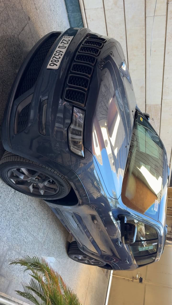 جيب Sمديل 2020 خليجيه. سياره. بيه ٣ مكانات بارد فقط ولباقي مكفول كير مكينه دواخل شرط سياره فول فول مواصفات داخل احمر. لون مميز. كسنات كهرباء تدفا سيترين شفتات 4*4 دفع رباعي مودات قياده. بنراما.مكان سياره بغداد. وسعره مناسب 293  وبيه مجال. انشالله 
***********
