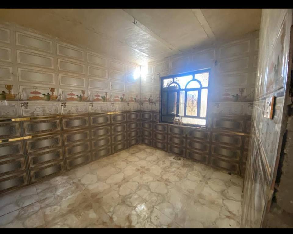 بيت الايجار 

المساحه//130م
غرفة نوم عدد//2 
هول
مطبخ 
استقبال
مجمع صحيات 
كراج
خدمات جاهزه//
ماء وكهرباء وخط مولده ومجاري انترنيت ضوئي ومدارس 
العنوان//
محيزم//4،،،،،،،شارع 80،،،،،مقابل مدرسه زهور بابل للبنات 
الاتصال//
***********
***********
مكتب عالم التطور للعقار 
بإدارة//أوس المرشدي للعقار حلة, بابل
