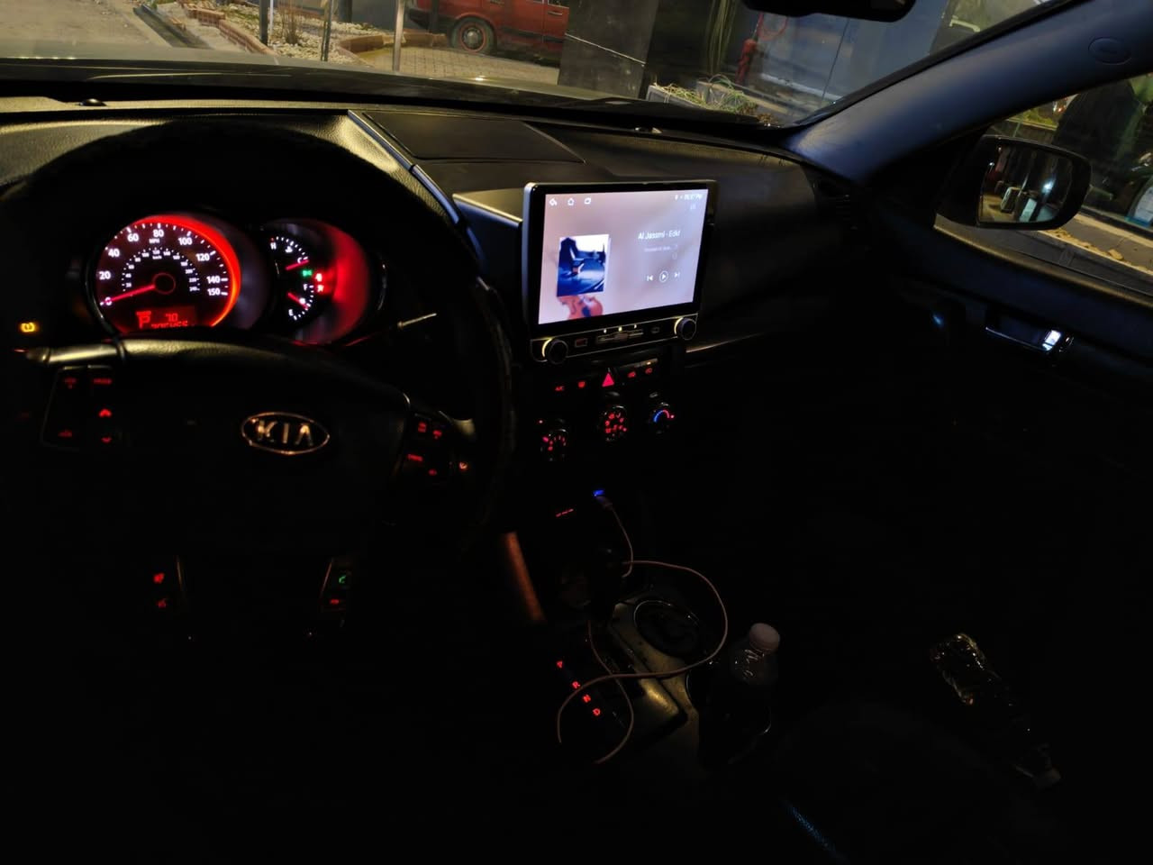 السلام عليكم ورحمة للبيع سورنتو اميركي ٧راكب موديل ١١ رقم صلاح الدين الماني صبغ حزام محرك ٤
فول شاشه كامره دوراه اشاير بل مري نضام ايكو مانع انزلاق

السعر ١٠٧ بي مجال

***********
