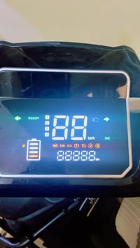 سكوتر ليثيوم • مستخدم ساعة • كربلاء