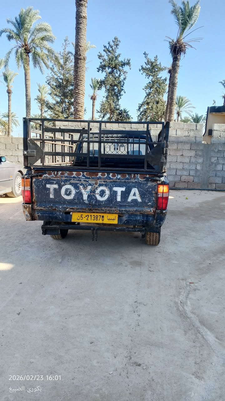 بسم الله توكلت على الله
تايوتا 88 محرك 3y مش مفتوح كمبيو 4 مارشات 
السيارة محرك كمبيو شاصي اللهم بارك 
تبي كيت مارشة والهيكل كما موضح في الصور 
مكانها الخمس السعر 15500
0922599425
#ملاحظة يرجى مراعة الاتصال اوقات الصلاة


**إذا كنت صاحب هذا الإعلان وتريد حذفه لأي سبب، رجاءا أرسل رسالة إلى الدعم الفني**