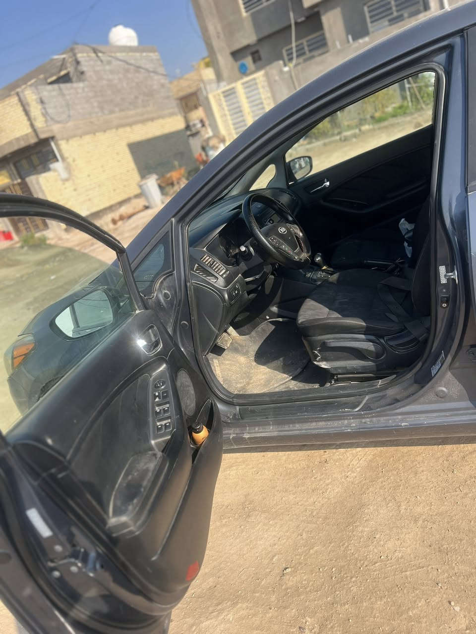 السلام عليكم سياره فورتي وارد أمريكي موديل 2016 محرك 2000 كير مكينه نضيفات المكان كربلاء الأتصال ***********
