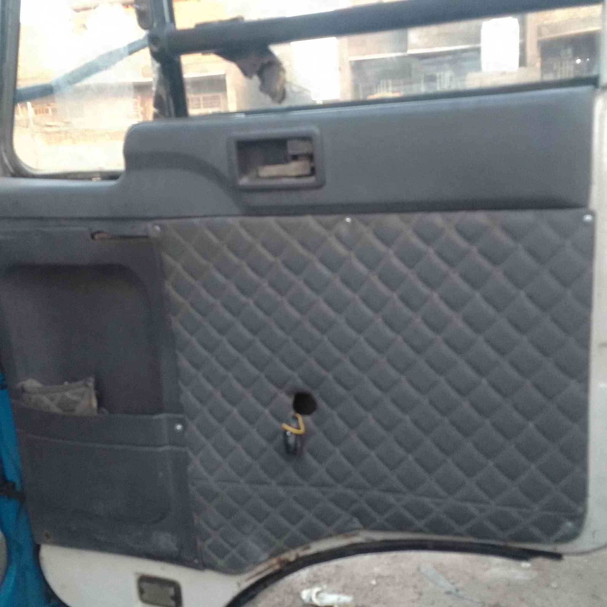 نيسان للبيع موديل 91 بلاد قلابي اثنين طن رقم ديالى مكينه 12 خيط بخاط تخم تاير هو سبعه نمره مكان سياره بغداد ***********

