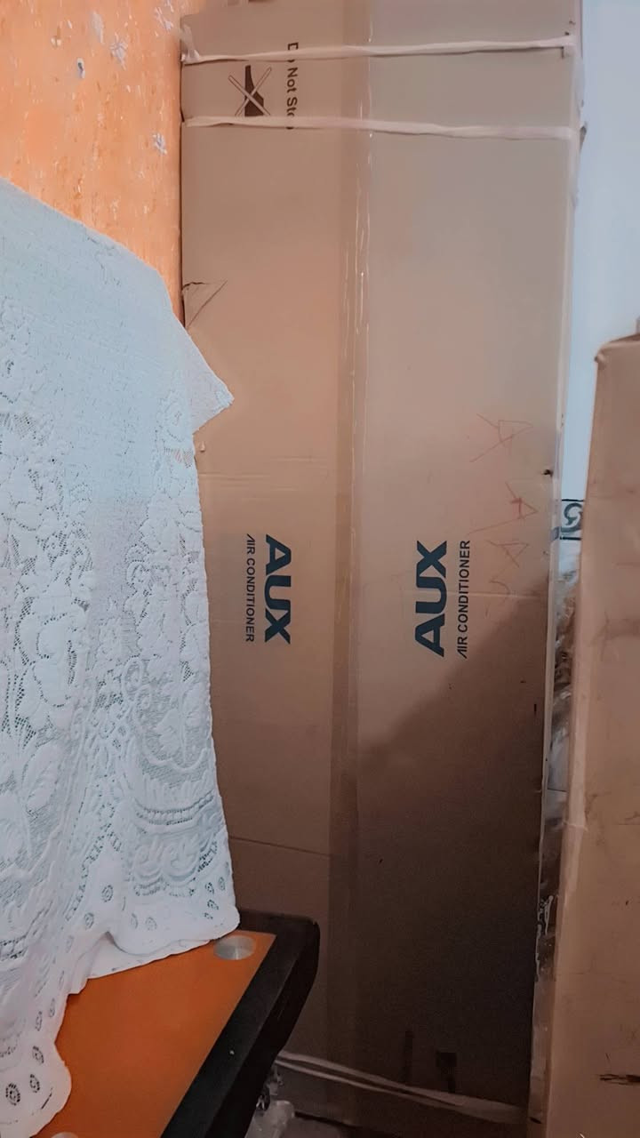 سـبـلـت أواكـس ٦ طـن
الراديتر دبل حجم كبير
دبـل فـان دبـل مـروحـة
أكبر حجم ٦٠ ألف وحدة 
جديد مامفتوح بالكارتون
الأصلي وكالة أبو الضمان
السعر مليونين و ٨٠٠ ألف 
يرهم مال قاعة أو حسينية
أو ديـوانـيـة كـبيرة مـضيف
ضاغط أستوائي C65   T3
مكاني ميسان المجر الكبير
***********
