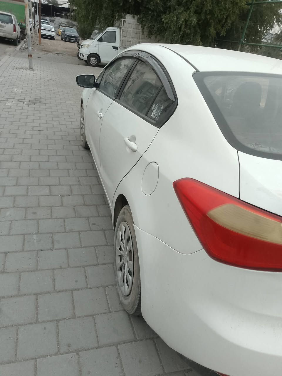 سيراتو ١٤ پأسمي
مكينة 1600 دوش المرغوب 
مكفولة كير مكينه بدون فتح 
بيهه جاملغ السايق بارد 
جاملغ خلف السايق بارد قليل جدا شبر 
صدر امامي خلفي جديد 
هزة جديدة
سنوية لحد 2031 
السعر 118  بيهة مجال 
***********
العنوان بغداد
