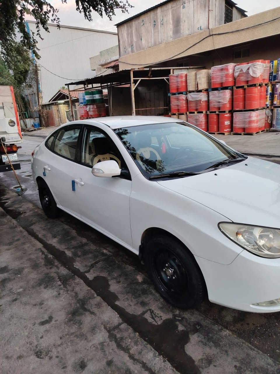 السلام عليكم
للبيع اجدد وانضف النترا مقدسة موجودة( مخزونه) من حيث الكيلومترات وباقي النواحي مواصفات خليجي موديل 2010 
استلام من الشركة وعلى ايد وحدة من الاستلام لحد الان الكتالوكات والضمان والصيانة مال الشركة بعدها وياها عدد الكيلومترات 50,750 حقيقي 100% محرك 1600 دوش دكشن عالي المرغوب
حساسات خلفيه 
اشارات بالمري
الجاملغ الايسر مبدل وكالة اثر طخه صغيرة بيها صبغ صغير الجهة اليمنى تكدر تتاكد من من اكثر من عشر سونارات وتشوف 
موقع السيارة بغداد الرصافة
السعر 120
الشراي يتصل ***********
