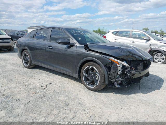 كيا k4 موديل 2025
السعر 140 دخول جديد حادث بسيط موضح بلصور
 مواصفات EX فول عدا الفتحه 
محرك 2000 دوش /شاشة كبيره متصل مع كاميرا دواره/ تحكم ستيرن كروز سرعة مانع انزلاق تحديد مسار/ وضعيات قيادة مود درايف/تبريد بيانو /تشغيل عن بعد/
سايد بريك دكمة/ ويل كب بلاد/ رادار امامي وجانبي/ السيارة مصلحة وجاهزة
 منفيس تترقم شمالي

***********
