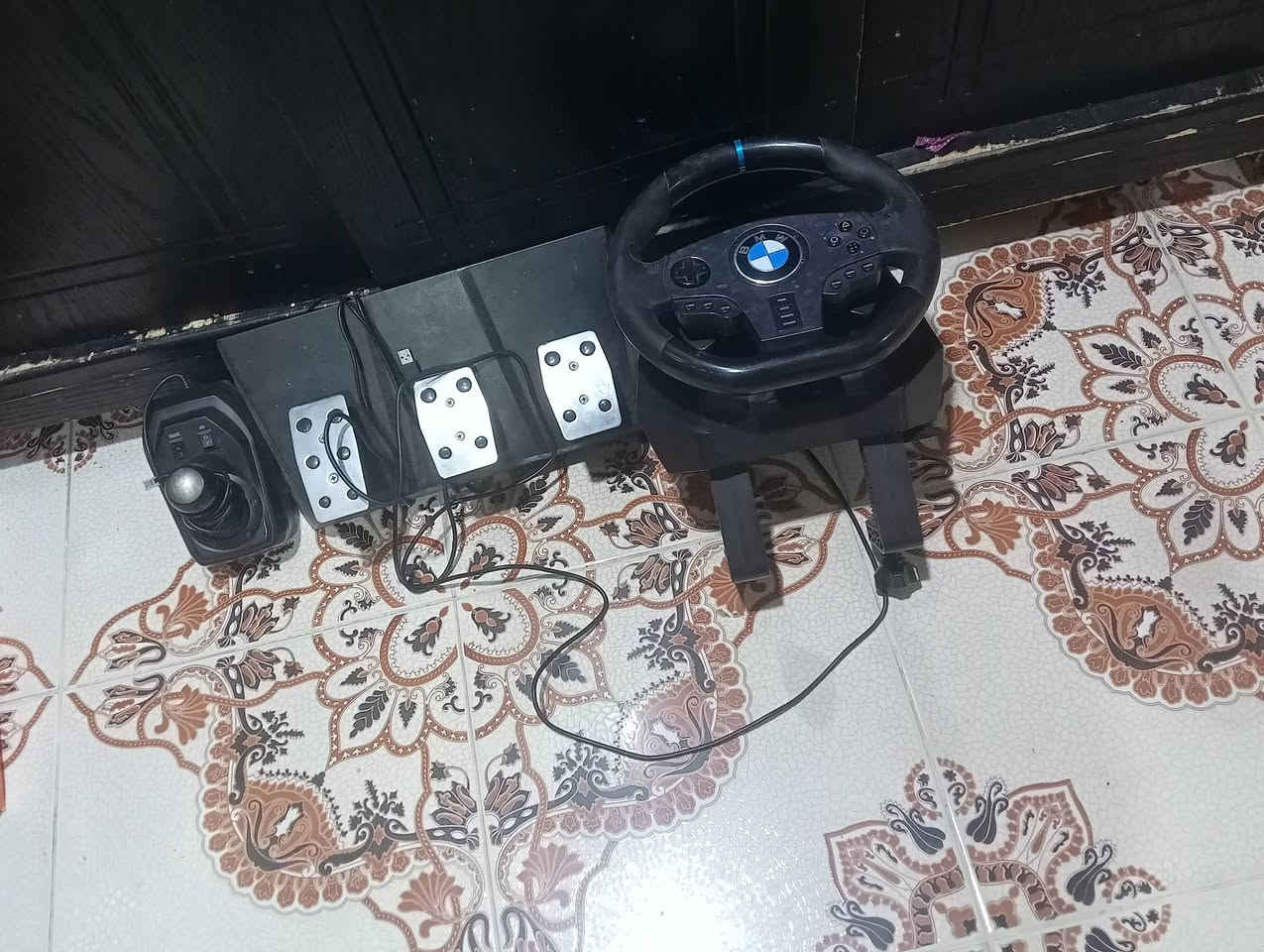 دركسون لبيع جاهز ونضيف مامستخدم قليل يرهم ع كل الابليات 
معى ملحقاته الكير ولبانزين ولكلج الاستيرن فرتين  السعر 140وبي مجال ويه باكيته 
مكاني البصره الستفسار ***********
