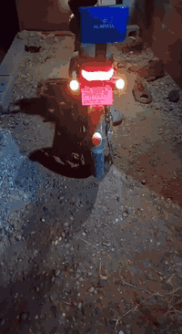 دراجه شحن للبيع استعمال قليل شركة الاخوين مداخله أي تصليح بطاريات اصلية للاستفسار الاتصال بالرقم ***********
