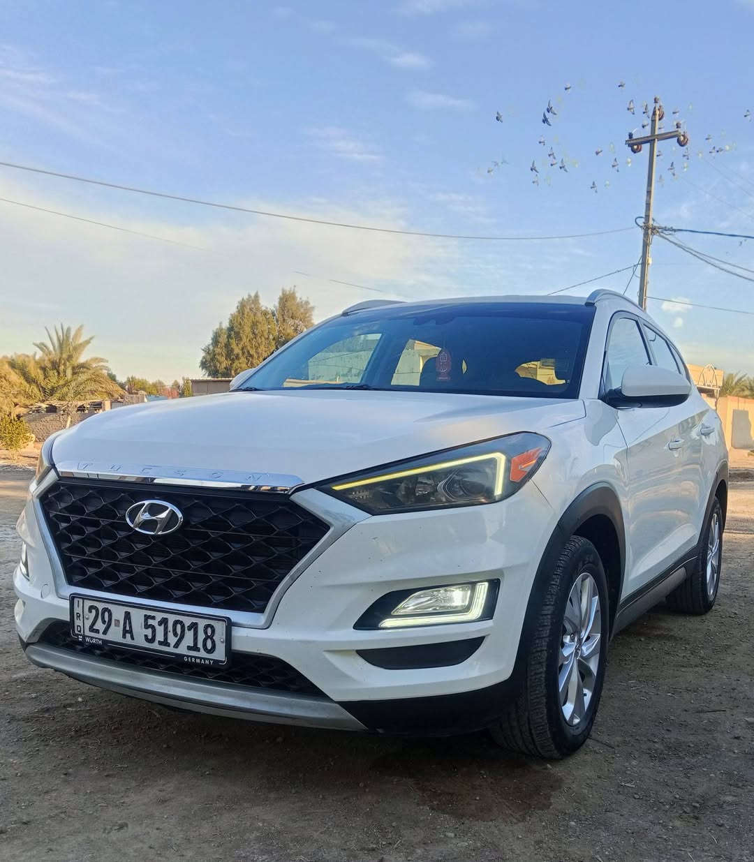 سلام عليكم توسان وارد امريكي موديل 2019 فول عده البصمه حادثه بنيد فقط سياره كفاله  عامه مكينه أو كير شركه حداديه كله جديده رقم واسط انكليزي تحويل بسمك مباشر سياره جاهزه عل وضع شركه تخم تاير جديد ماشيه 100 سياره حلوه لا بارد ولا شخوط مال جناي مكان بابل _شوملي رقم الهاتف *********** سعره 165 او بيه مجال
