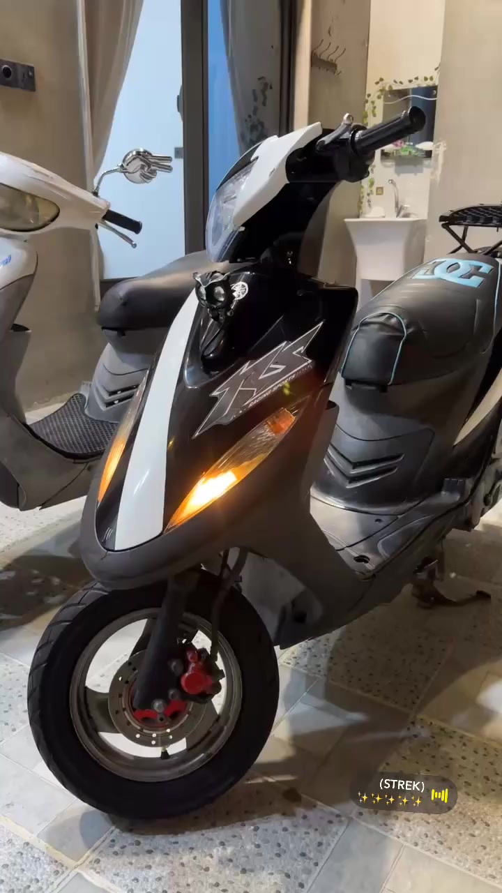 عدله للبيع دراجه كلشي شغال بيه  محرك شرط سلف هندر كله شغال سعر ٧٥٠وبيه مجال للشراي ***********
