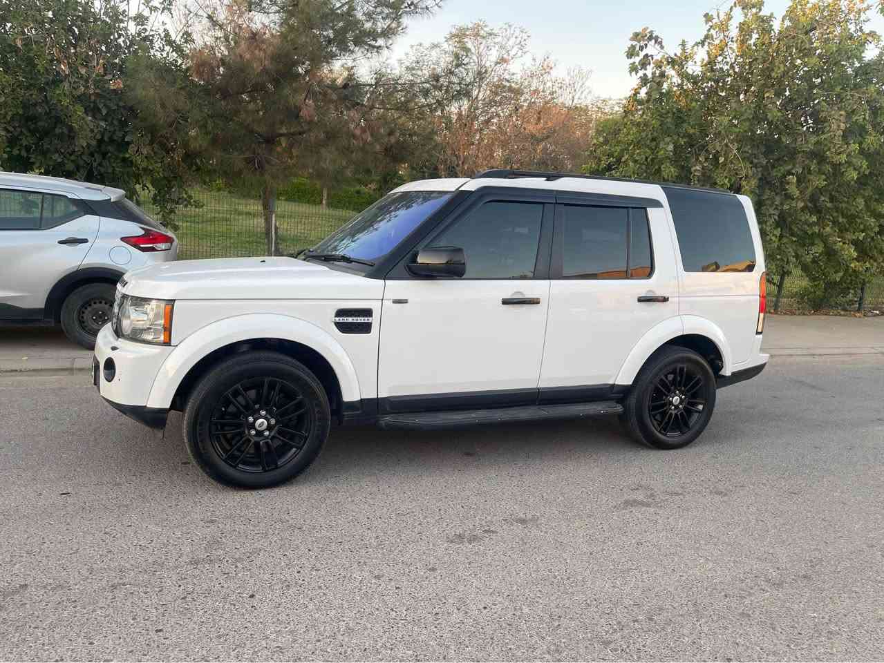 11000$. Land Rover discovery 4. Tebeenee froshtni bo yakek passporte baritannia habe. Sayaraka be 3ayba. Da3mi nya. Bwayeghi nya. Bo zanyari zyatr, ***********. أربيل, العراق
