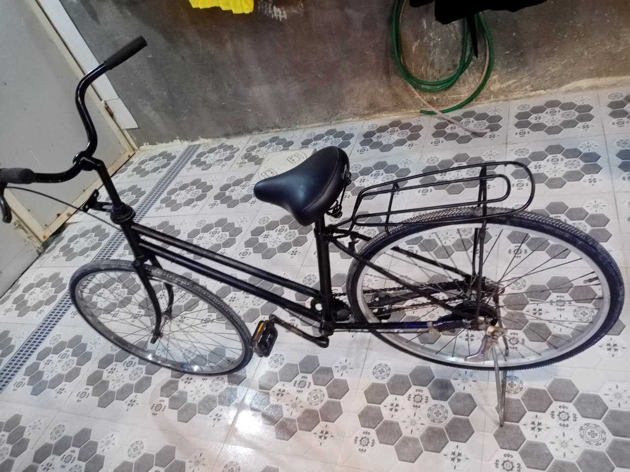 باسكل للبيع حجم سته وعشرين السعر 60وبي مجال رقم ***********
