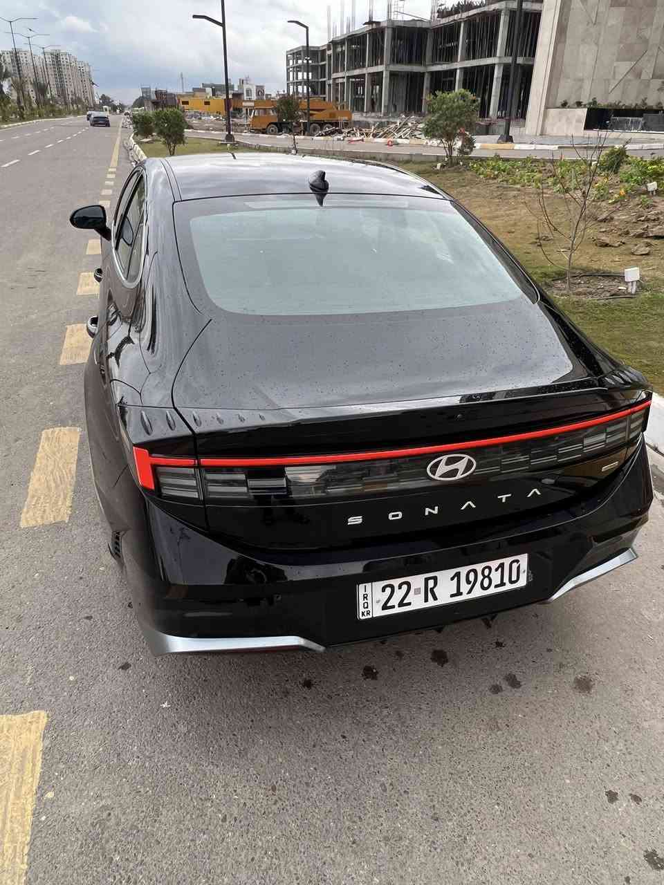 سوناتا موديل 2024 بيع فقط 
فوول مواصفات عدا الفتحه السياره جديده وجاهزه مابيها اي نقص مرقم اربيل تحويل مباشر او وكاله ضررها بسيط صبغ جاملغ وبنيد بدون ايرباك ولا دواخل ولا شاصي ولا لغد كله مكفول السياره ماشيه 10 الاف عنوانها بغداد 
سعرها 193 بيها مجال بسيط للاستفسار واتس اب 
***********
