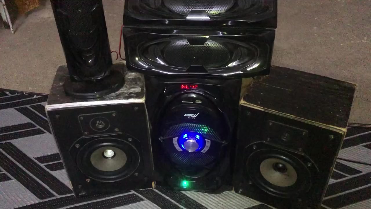 دي جي مال بيت فول صوت اسمع الصوت وللعلم ويا 3سماعات بس واني ضفتله سماعتين اضافي قفل75 غير قابل للتفاوض يرهم مال كوفي او محل حلاقه او غيره مكان الموصل الايسر حي البكر للتواصل ***********واتساب موجود على نفس الرقم
