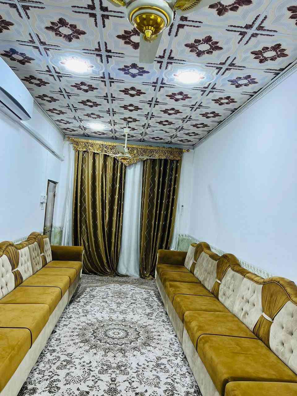 بيت للبيع. النجف الاشرف 

حي الانصار  المساحه 120 م طابقين

الطابق الاول غرفه صاله مطبخ استقبال صحيات طارمه منور

الطابق الثاني 3غرف صاله مجموعه صحيات 

بناء كونكريت دفل فاليوم بناء سنه 2016

ملاحظه للبيع. او مراوس 

بقطعه بنداء المساحه المطلوبه 200 م كون موقع القطعه على ساحه

تواصل واتساب ***********

اتصال ***********
