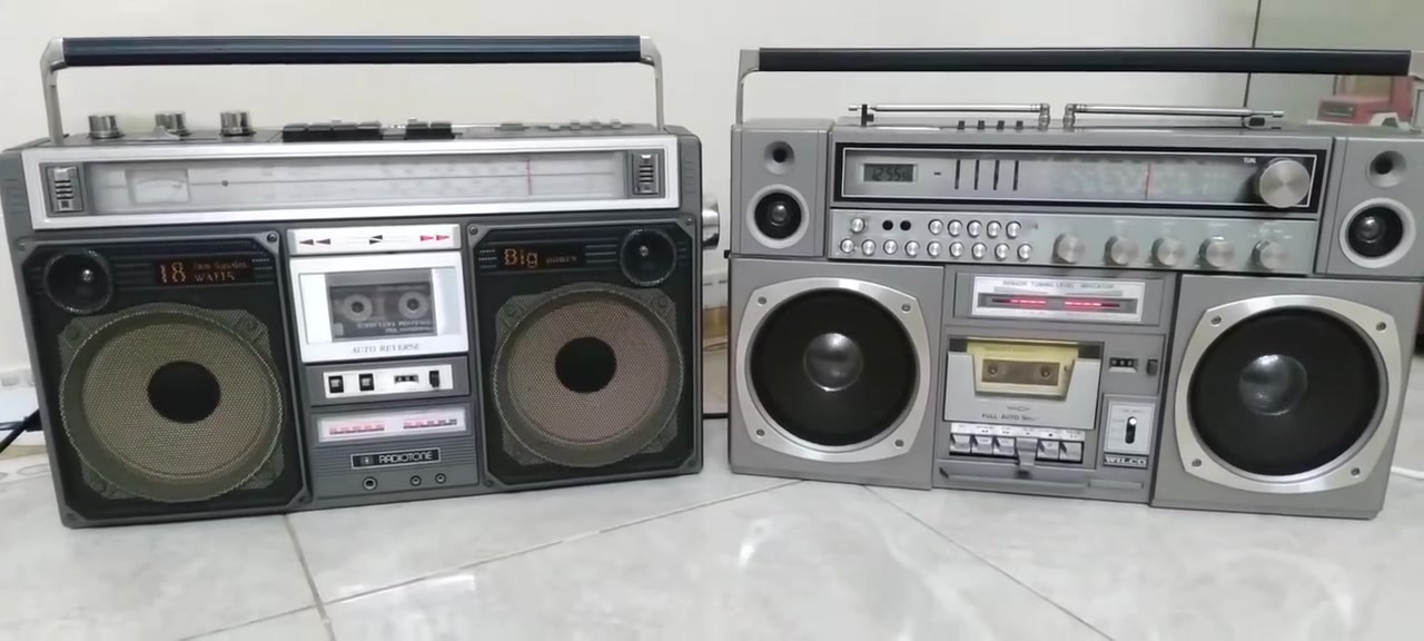 RADIOTONE RRC 468L
WILCO CRS 1047


**إذا كنت صاحب هذا الإعلان وتريد حذفه لأي سبب، رجاءا أرسل رسالة إلى الدعم الفني**
