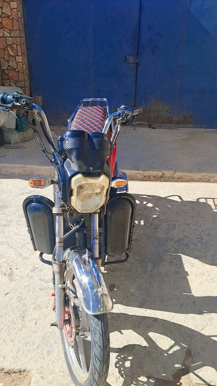 ماطور شحن هارلي للبيع بطاريات على لفحص  السعر 350 كهربات كلها شغاله والاستفسار على هذا الرقم
***********
