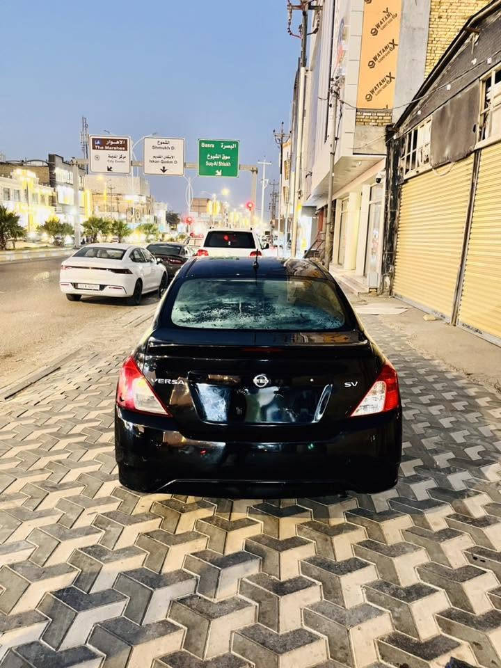 نيسان فيرسا 2018  SV 
جام كهربائي 
شاشه كاربلي لمس 
تحكمات ستيرن 
سنترلك كهربائي 
محرك جديد 
ادامه قبل اسبوع 
مكفوله عيب شرعي والكص وتحويل 
رقم ذي قار 
السياره فقط بيها مشكله بلكير حسب كلام المصلحين 
السياره تمشي طبيعي وتنطي كافه السرعات 
حادثها في امريكا فقط هلال الچاملق الخلفي بارد 
مراوس بسيارا كوري 
او بيع السعر 75 قابل للتفاوض 
***********
العنوان الناصريه

