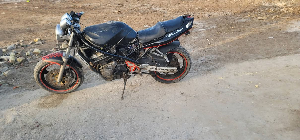 عمي سلام عليكم  ها البانده البيع  حجم المحرك 250 ابيعن تفصيخ الي ايريد  بكاني ميسان العماره   وكلشي متفر  هاذ رقمي  الي يريد ياسني واساب فقت ***********
