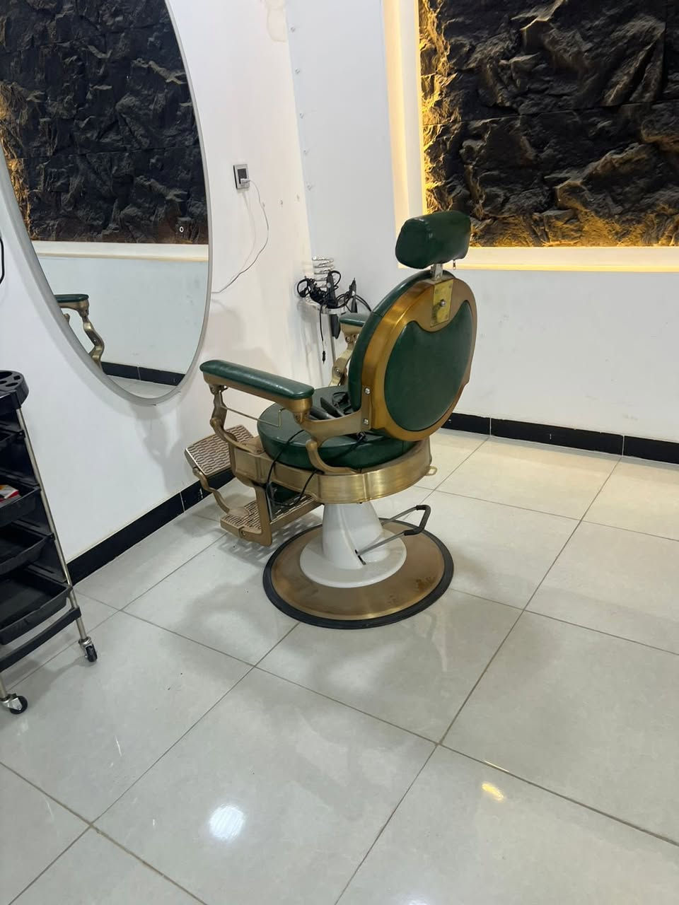 كرسي ملكي عدد 4
مايحتاج اسولف الفيديو واضح
نضافه فول سعر القطعه 550
مكاني بغداد واكو توصيل 
محافضات عن طريق النقليات 
واتساب : ***********
