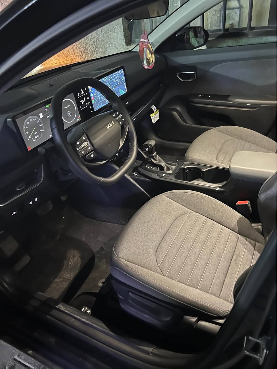 سلام عليكم كي فور فول عده فتحه اربيل بسمي ماشيه 20الف سياره بيه قطعه واحده جاملخ امامي بدون دواخل وخشم البنيد على كده تسجيل جديد تحويل مباشر السعر180العنوان الاعظميه الون زيتوني *********** بغداد, العراق
