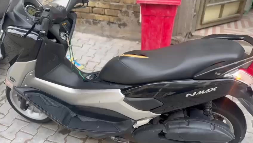 السلام عليكم
للبيع
دراجة انماكس (nmax) 
المحرك 125cc 
دراجة مكفولة كفالة عامة 
برغي مامفتوح بيهه 
السعر 13ونص 
***********  واتساب 
مكان الشعلة
