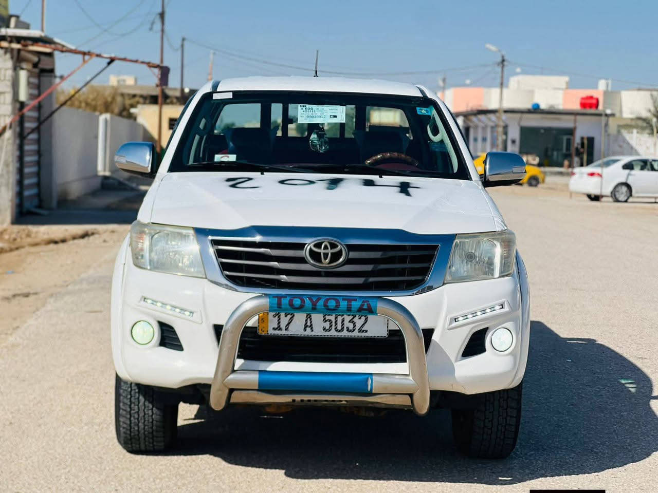 السلام عليكم
هايلوكس فورويل 2014 كير واتماتيك سيارة جديدة كارتون ماشيه 190 الف وضع شركه مكفوله كفاله عامه مواصفات فول شاشه تحكم ستيرن دوشمه هوك خلفي درع امامي  تبريد ثلج تخم تاير حداديه جديده محرك ما مفتوح رقمه مثنى دولي سنويه لل 31 بسمي تريد وكالة تريد تحويل سعره 218 وبيه مجال 
***********
***********
