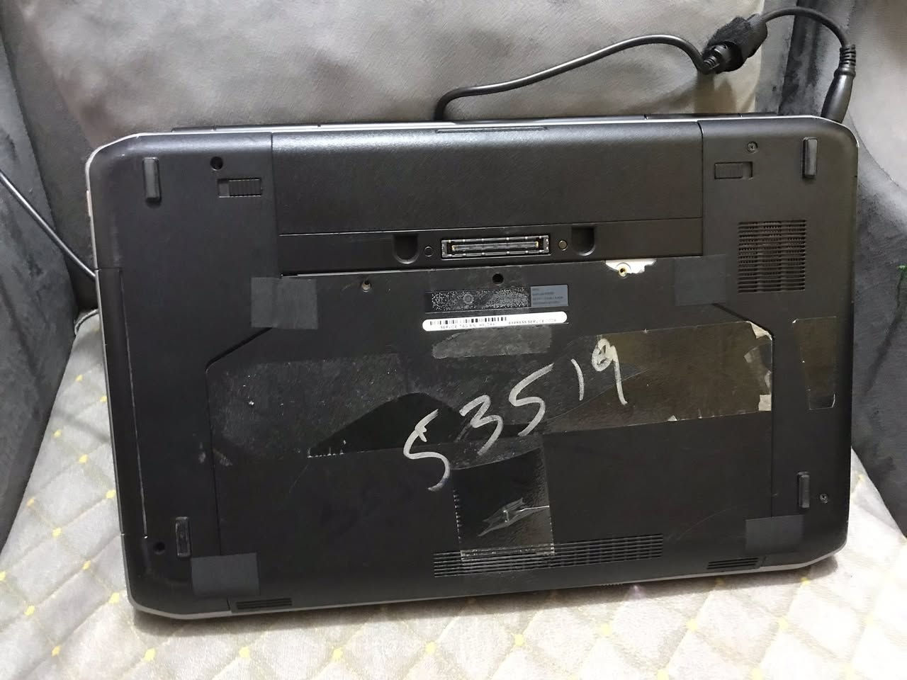 السلام عليكم  لابتوب ديل للبيع
والمعلومات
Dell Latitude E5530
معالج Intel Core i5-3230M (جيل ثالث)
رام 4GB
ويندوز 10

المواصفات 

Computer Name:

DESKTOP-J1IVLH1

Operating System: Windows 10 Home Single Language 64-bit (10.0, Build 18362)

Language:

English (Regional Setting: English)

System Manufacturer:

Dell Inc.

System Model:

Latitude E5530 non-vPro

BIOS: BRCM MBA Slot 0C00 v15.0.12

Processor: Intel(R) Core(TM) i5-3230M CPU @ 2.60GHz (4 CPUs), ~2.6GHz

Memory:

4096MB RAM

Page file: 1524MB used, 3852MB available

 

  
DirectX Version: DirectX 12 ///////////// للاستفسار خاص او الاتصال على رقم *********** مكاني كيثري 
ورجاءا لموشراي لايعلق
