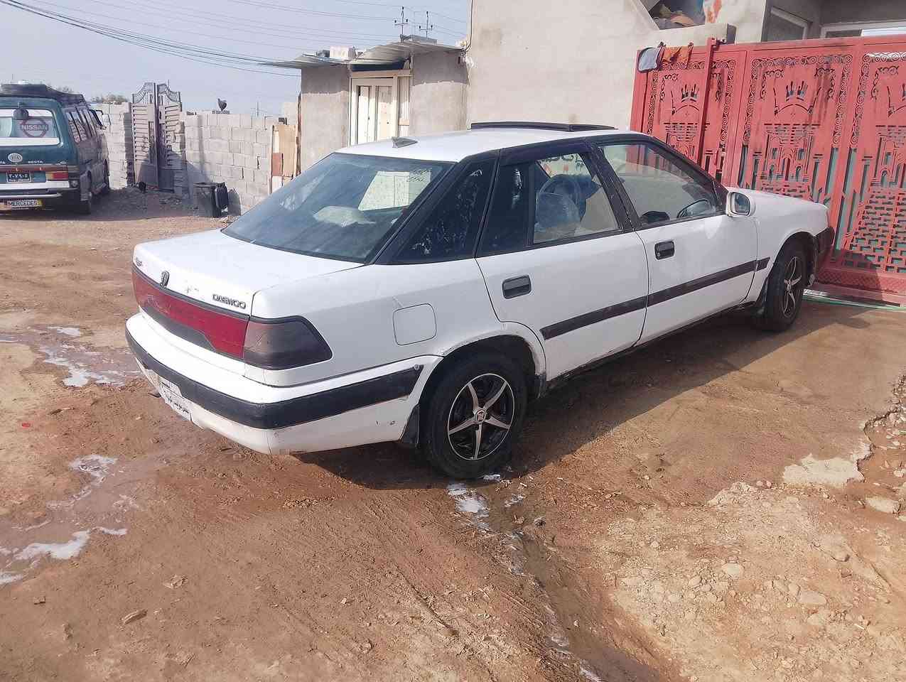 ئە م داوی بوفروشتن
بە س حاسیبە ی لە کە لە 
مە کینە ی شانزە ی فە له 
دیناری مە سرە فی نیە 
تابلی تندوتولە بیتە قە وڕە قە یە
سە یارە یە تابلی باکە ومالی دوستە 
سیعر15 وە رە قە ومە عمە لە 
شوین کەلار سمود 
***********
