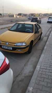 بيجو بارص 2012  بسمي مصفره هيأ وغرامات  جاهزه من كلشي مازدات وبكلايتات...