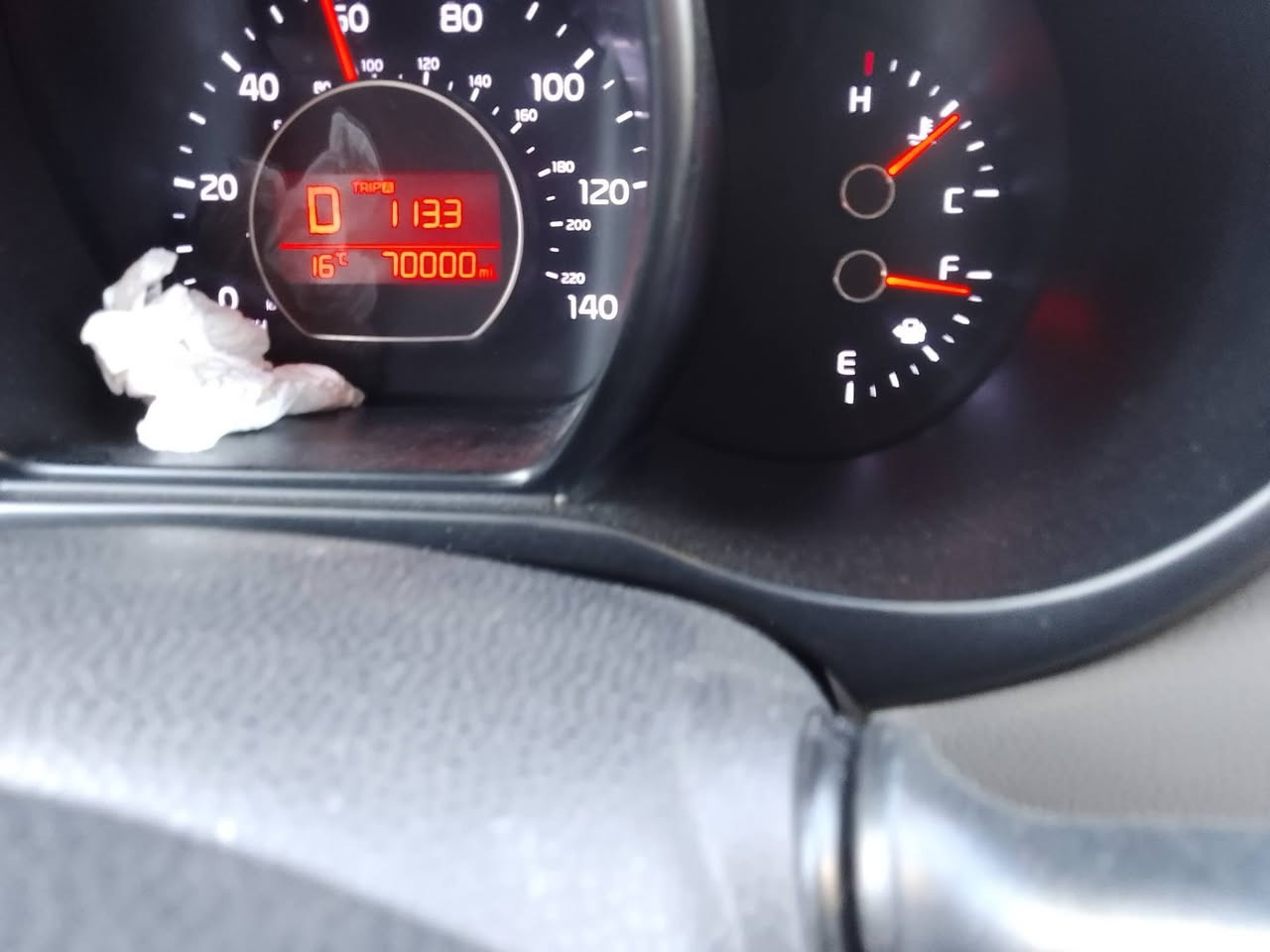 السلام عليكم صول 2015 للبيع السعر 118 رقم بغداد انكليزي السيارة باسمي محرك 1600 وارد امريكي للاتصال ***********
