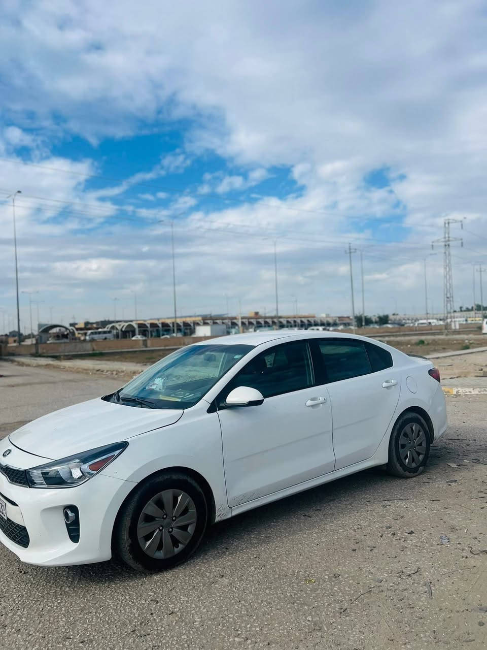 رقم انكليزي تريد وكاله اوتحويل  بيها 4قطع صبغ ورارد  امريكي السعر 92وبيها مجال محرك 1600
 الاستفسار ‏‪***********‬‏ 
‏‪***********‬‏
وباقي المواصفات معروفه
